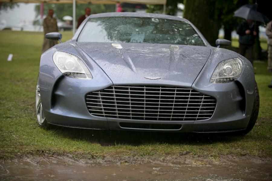  Aston Martin One-77 2010 года  (фото 11 из 89)